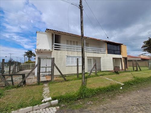 Apartamento nº 04, de um condomínio residencial