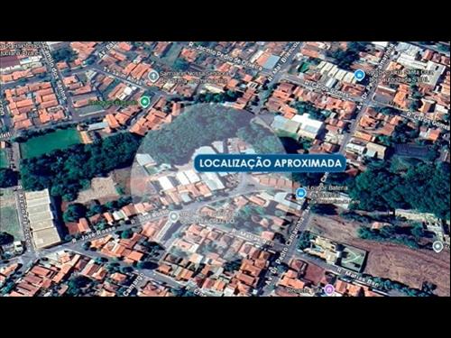 Imóvel Comercial 670 m² (área construída) e 15.581 m² (terreno)