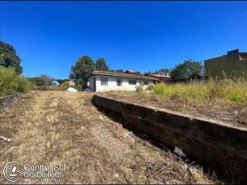 Terreno com área de 1.040,00m², com Edificação Comercial, no Município de Mafra/SC