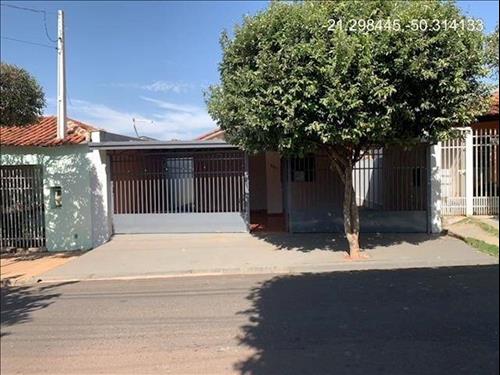 Casa, Padrão, 0 vaga(s) de garagem