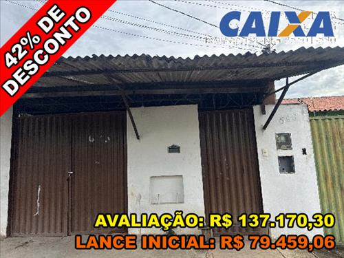 Casa, 98,4 m2 de área total, 42,43 m2 de área priv...