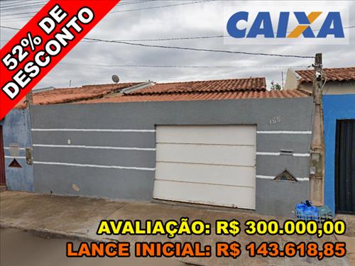 Casa, 50 m2 de área privativa, 200,21m2 de área do...