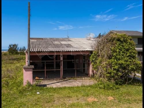 CASA N° 3780 - RESIDENCIAL CAMARÃO