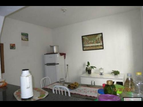 Casa, A.T. 172m², A.C. 155m², 3 dorms, Res. Américo Alves Margarido