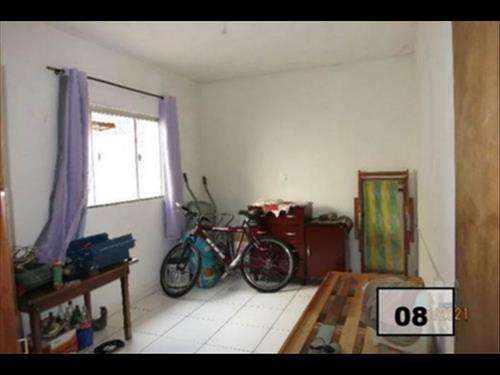 Casa, A.T. 172m², A.C. 155m², 3 dorms, Res. Américo Alves Margarido