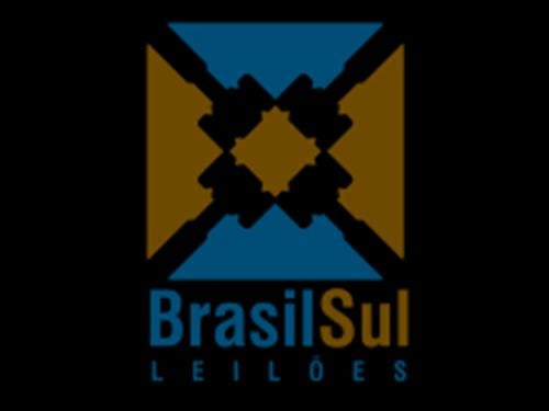 LOTE 001        Terreno na  Rua General Osório com 6.581,2...
