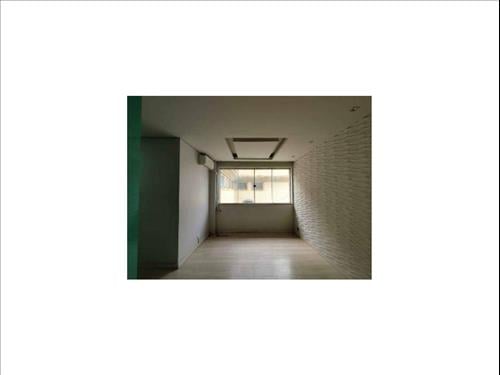 Apartamento à venda em leilão
