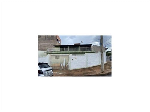 Casa à venda em leilão