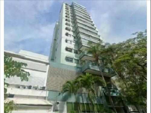 Apartamento à venda em leilão