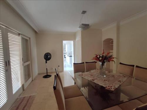 Casa 320m² com Terreno 379m² | Londrina-PR | Jardim Petrópolis - 4 Dorms, 3 Banheiros, 1 Vaga - Fin...