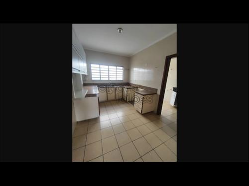 LOTE 001