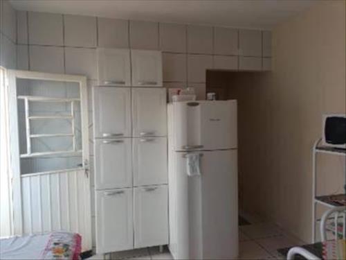 Foto de Casa 102m² com Terreno 125m² || DESOCUPADA || Assis-SP | San Fernando Valley - 2 Dorms, 1 Banheiro ...