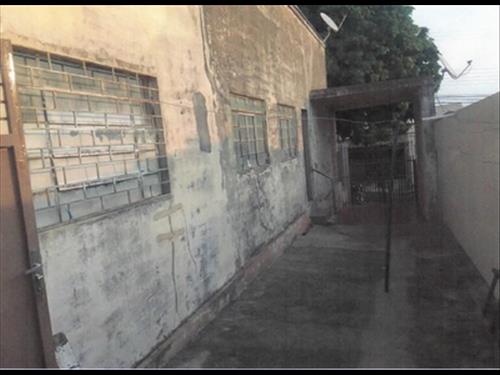 Imóvel Residencial, A.T. 242m², A.C. 171m², estado precário de conservação, Vila Ramos (12,5% não p...