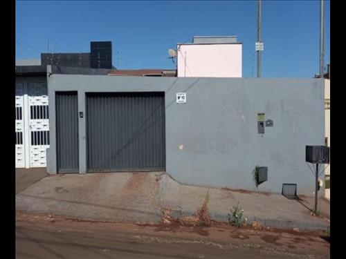 Foto de Casa 107m² com Terreno 250m² | Quirinópolis-GO | Jardim Vitória - Financiamento até 240 Meses! - 50...