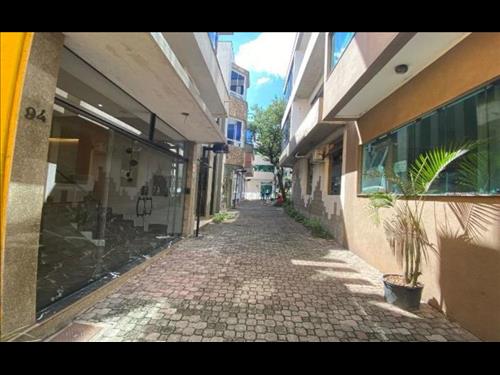 Terreno no Centro Comercial Alphaville