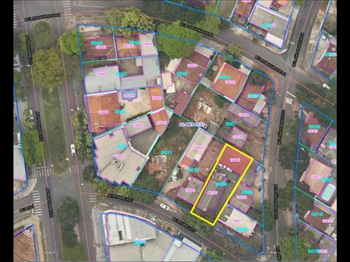 Parte ideal de 25% do imóvel data 09 da quadra 125 da zona 03, situado na Rua Paracatu, 63  Zona 3 ...