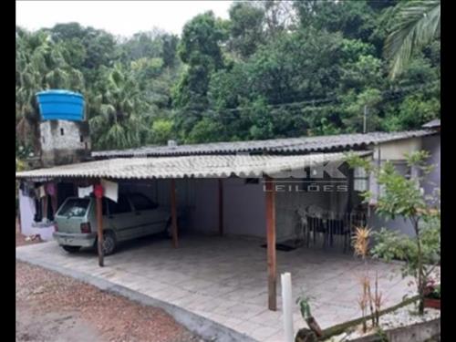 Foto de Parte Ideal de Dois Terrenos Rurais com Nove Construções em Rio do Sul/SC