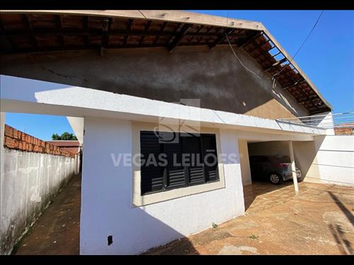 LOTE 001        Casa Rua Emilio José Pinto, Barretos/SP