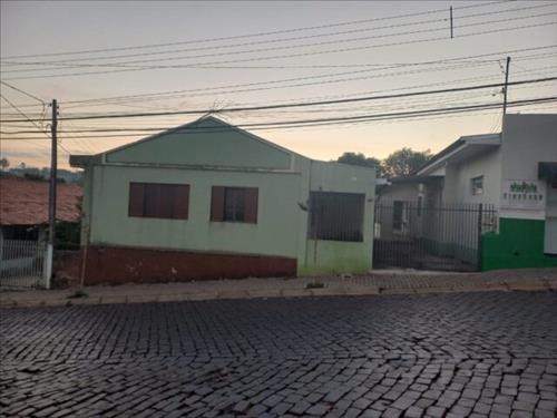 Foto de Lote de terreno, sito nesta cidade.