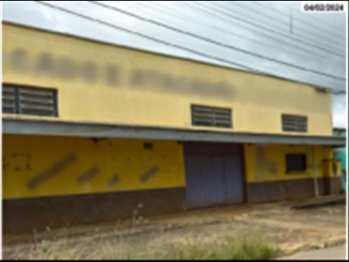 Buritis/RO - Edificação comercial c/ 340m² e casa c/ 60m²