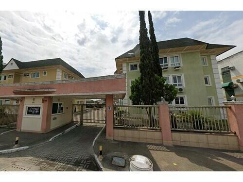 Apartamento no Condomínio Ville de Lyon, Parque Aurora
