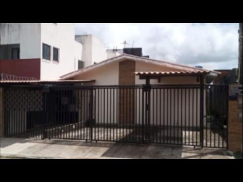 Casa em Pau Amarelo - Paulista/PE