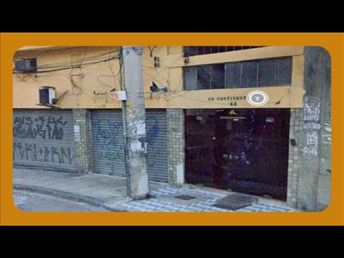 APARTAMENTO Nº 512 (TAMBÉM DE USO COMERCIAL), DO EDIFICIO CONTINENTAL,  NA RUA CLETO CAMPELO, 44, S...