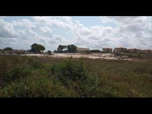 Foto de Terreno 10.543m² com Área 5.218m² | DESOCUPADO | Camaçari-BA | Espaço Alpha - Loteamento Parque Nas...