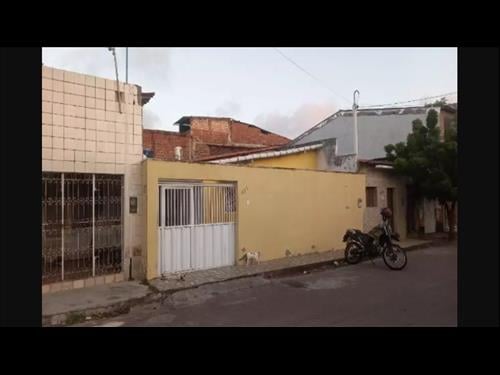 Natal-RN. Bairro das Rocas. Rua Dr. Ricardo Barreto, 491. Casa. Área totais- ter...