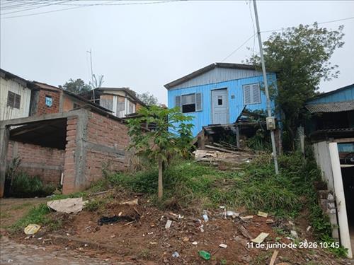 Direitos sobre casa de madeira, terreno c/ 130m², Loteamento Especial Sossego II, Rua Armindo Arlin...