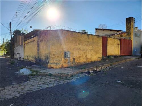 Foto de Casa, Padrão, Desocupado.