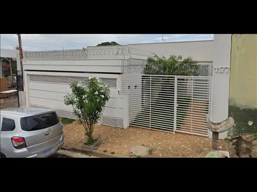 Casa, Padrão, 1 vaga(s) de garagem
