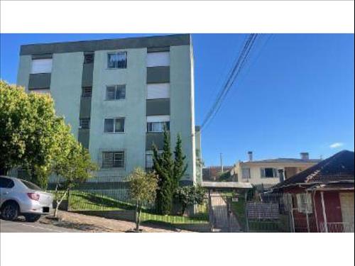 Apartamento à venda em leilão