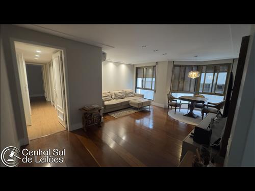 Apartamento nº 201 com área privativa de 277,28m², com 02 Vagas de garagem, no Edifício Anhatomirim...