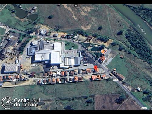 Foto de Imóvel de dois pavimentos, com área total de 540,00m², na localidade de Ilhota, Município de Pedras...