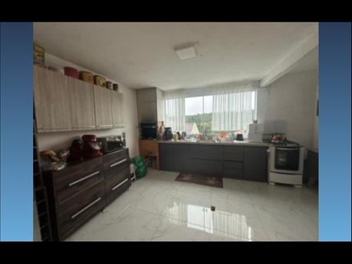 Casa em Condomínio 172m² - Colombo