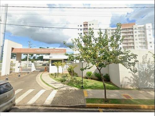 Apartamento à venda em leilão