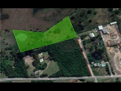 Terreno com 10.545,56m² situado à Alameda da Figueira - Lote 16 Quadra 04, Bosques de Albatroz, Osó...
