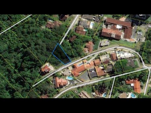 Terreno de 526,747 m², na Rua Diaconiza Gertrud Voigt, bairro Jardim Blumenau, Blumenau - SC.