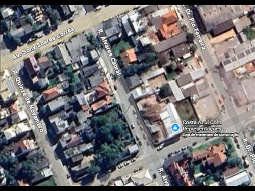 LOTE 001        Terreno à Rua Alvares Cabral na cidade de...