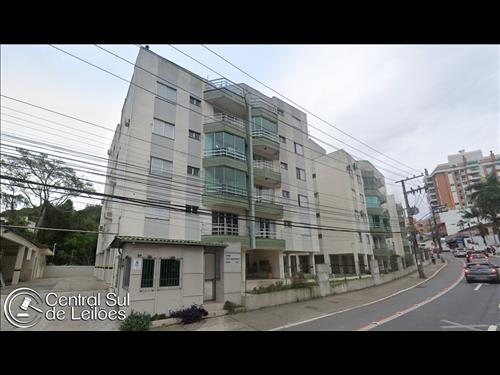 Apartamento nº 401 com vaga de garagem, no Residencial Luiz Henrique Rosa, em Florianópolis/SC