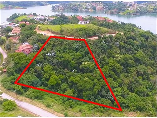 Terreno à venda em leilão
