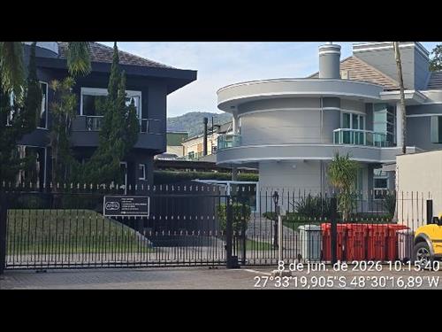 Casa             -   - 274,96m2