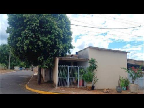 Casa em Vicente Filié - Urânia/SP