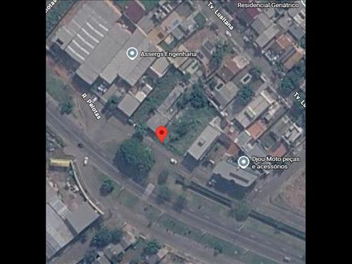 UM TERRENO situado nesta cidade, no Bairro Scharlau, lugar denominado Parque Sinuelo.
