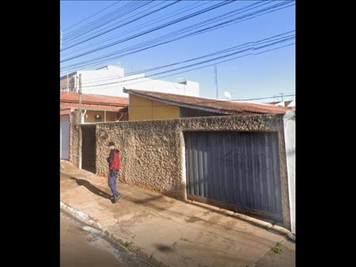 TOTALIDADE DO IMÓVEL (artigo 843 do Código de Processo Civil/decisão fls. 672), assim descrito- 1(u...
