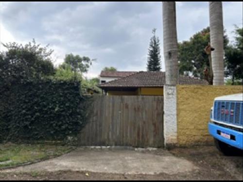 Casa n. 14.625, da Estrada União e Industria e respectivo terreno