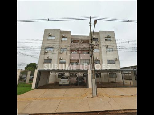 B) 2 dormitórios | Vaga | 64m² útil