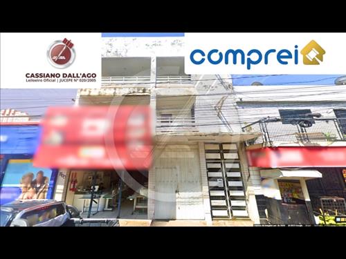 LOTE 002        Prédio Comercial, com três pavimentos, edi...