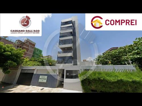 LOTE 033        Apartamento, com uma área privada de 142,6...